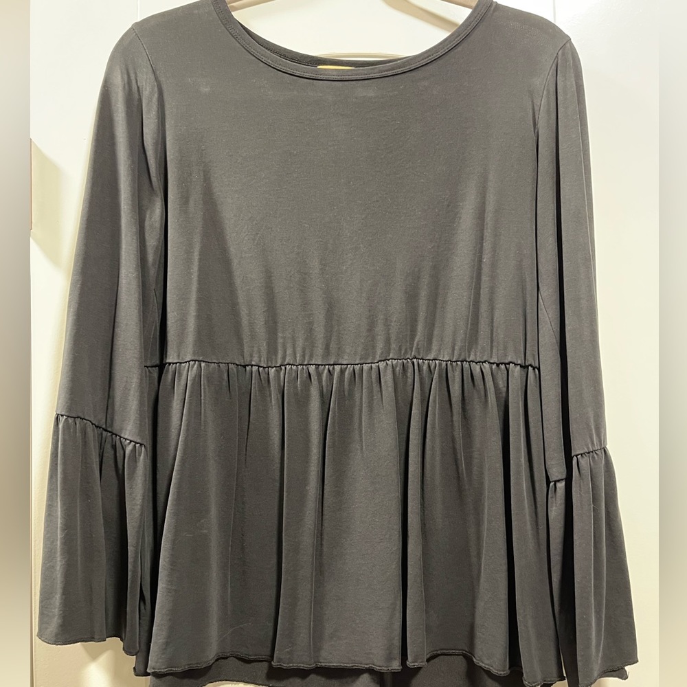 Black long sleeve PIKO top